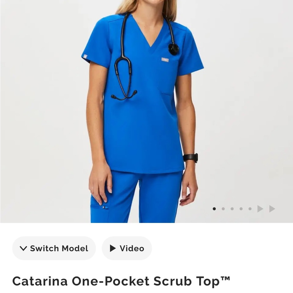 Figs Scrub Top